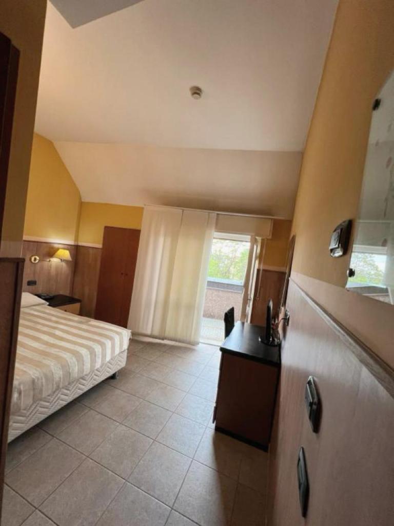 Hotel Valganna Milan Exterior photo